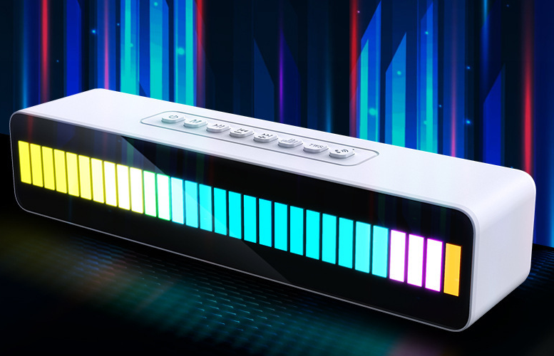 Altavoz portátil inalámbrico para exteriores M8 de color azul con radio FM